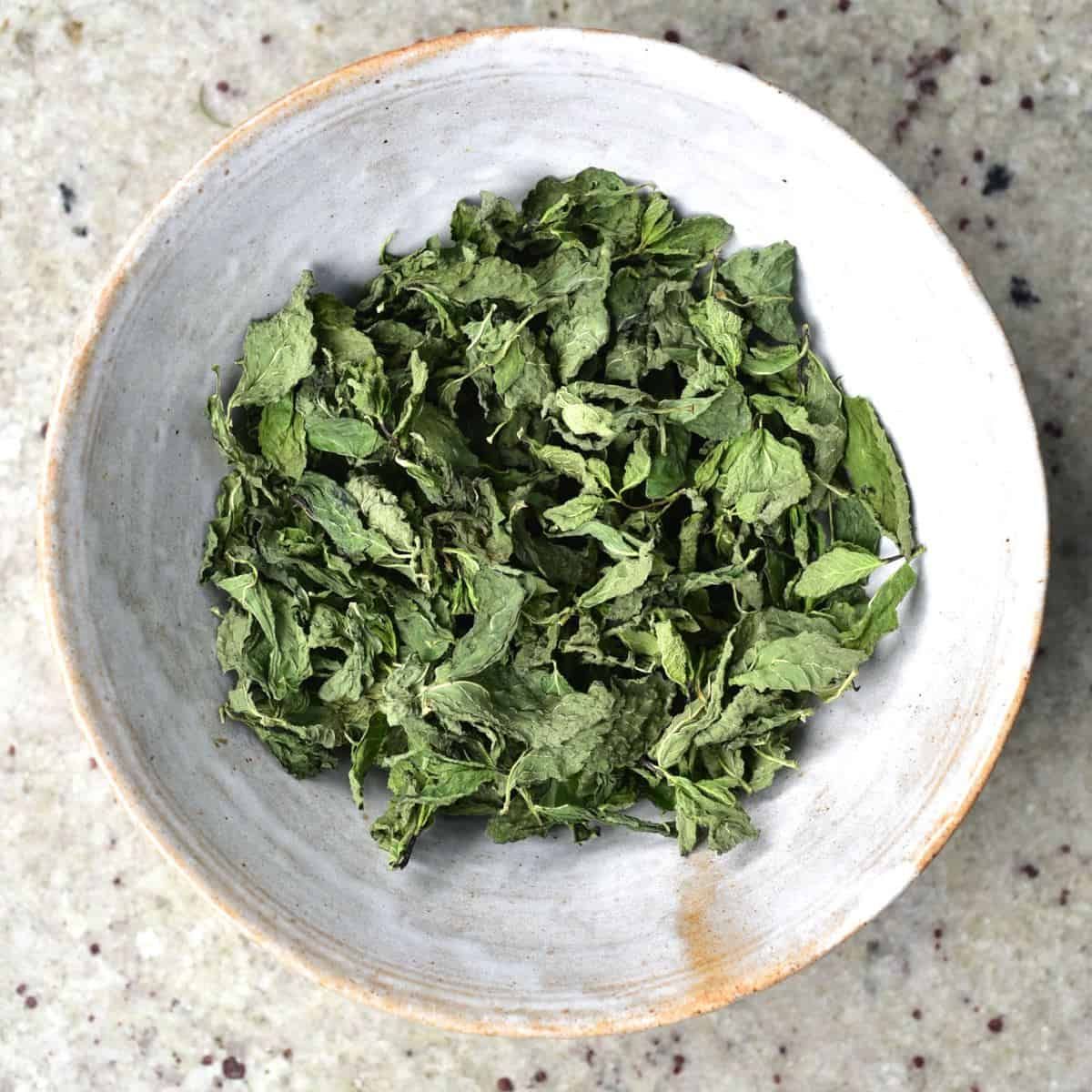 Mint Dry Leaves Image
