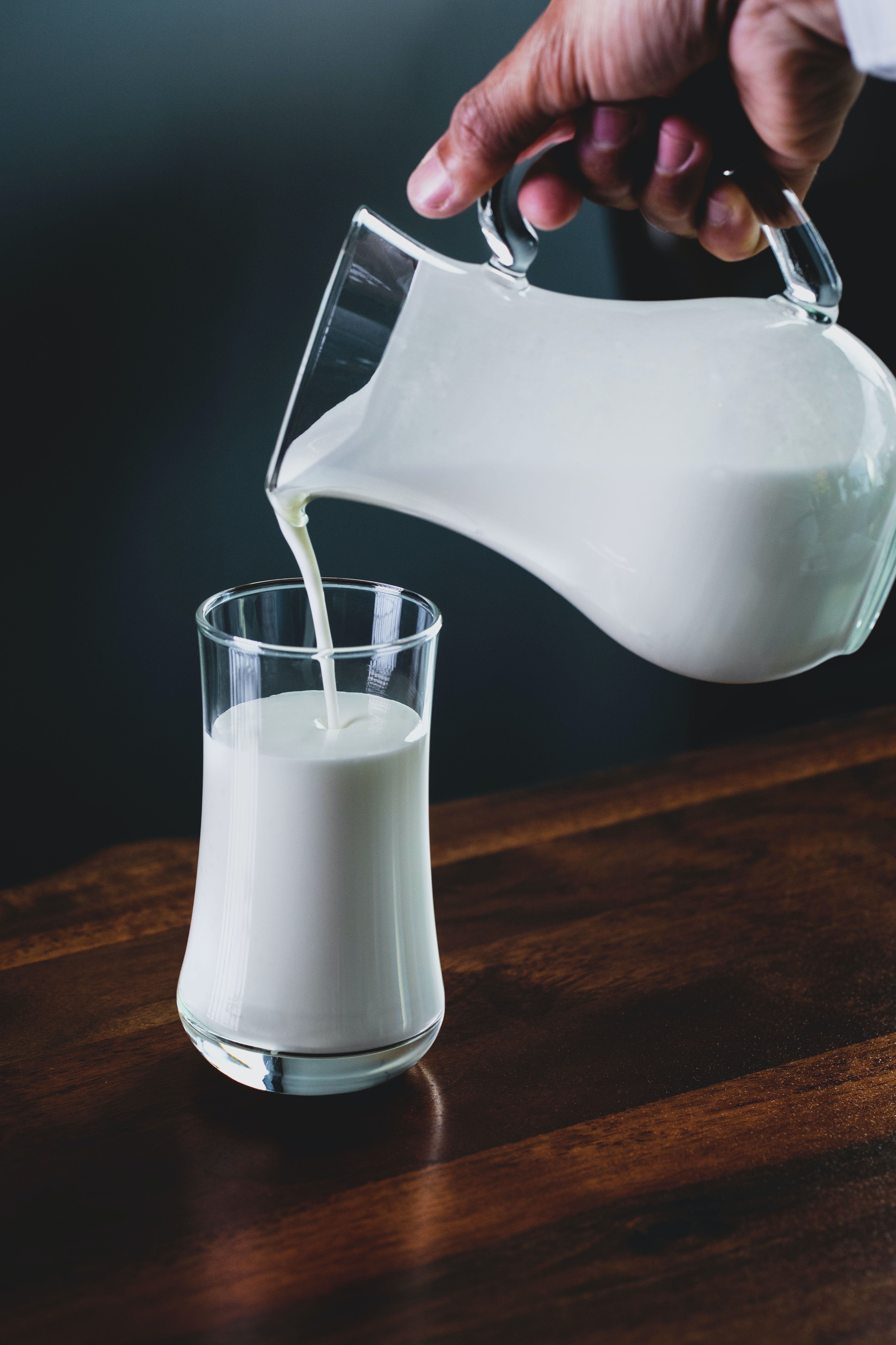 How is milk allergy diagnosed?
